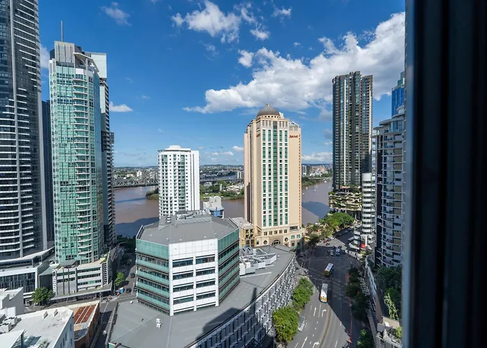 1Bed 1Bath With Story Bridge And River Views, Parking, And Private Balcony - 2107